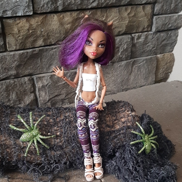 2008 Monster High Clawdeen Wolf - Picture 3 of 5
